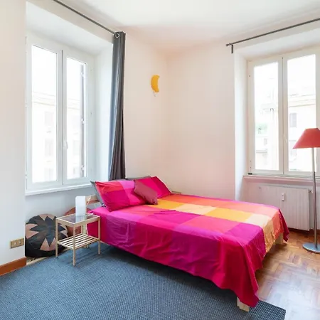 Like At Piramide * Rom